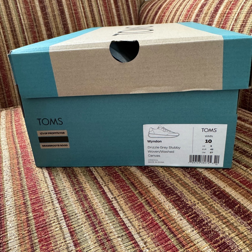 TOMS Wyndon Grey Jogger Sneaker - Picture 3 of 6
